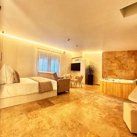 酒店 Boutique Comtal Empuries 4*